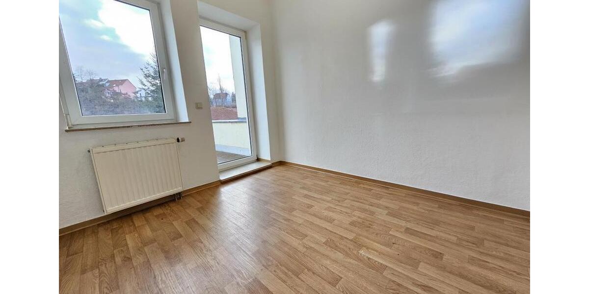 Etagenwohnung Werdau - 3 Zimmer, 65 m&sup2;, 357&euro; | Angebot:25922571