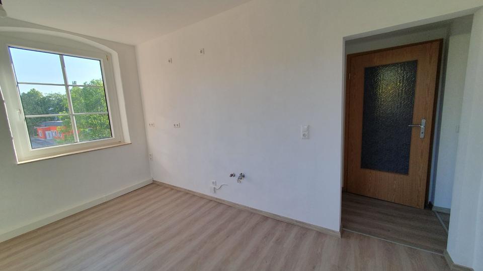 Etagenwohnung St. Egidien - 2 Zimmer, 58 m&sup2;, 250&euro; | Angebot:25943898