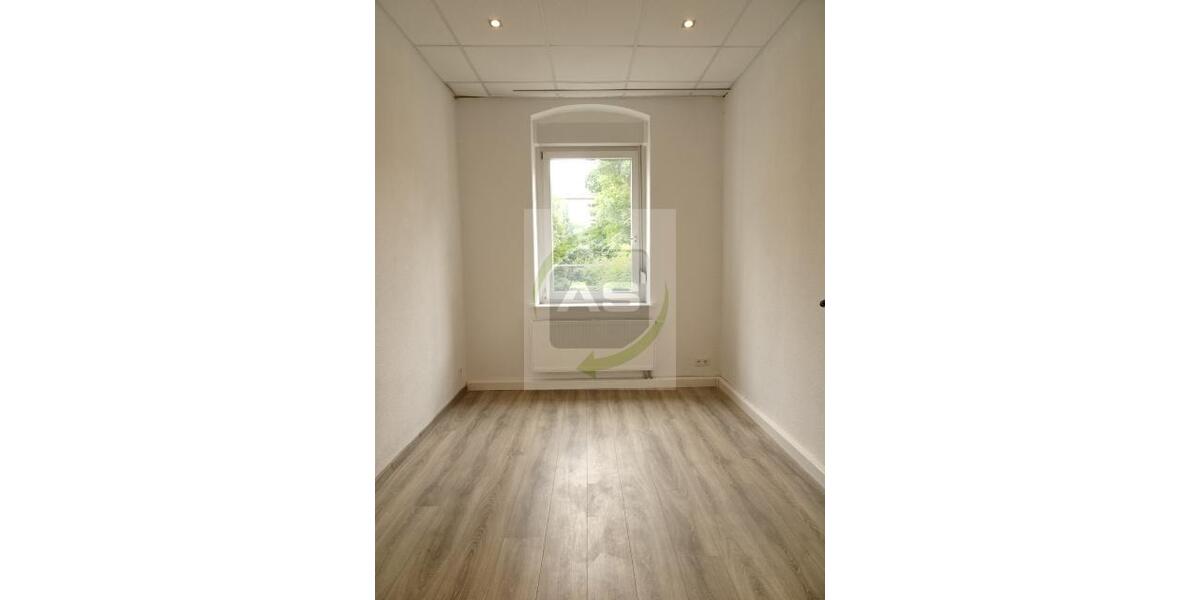 Erdgeschoßwohnung Zwickau - 3 Zimmer, 80 m&sup2;, 499&euro; | Angebot:25902787