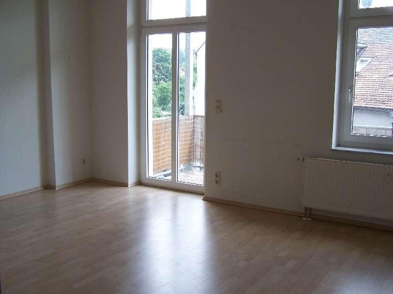Etagenwohnung Zwickau - 2 Zimmer, 63 m&sup2;, 335&euro; | Angebot:24614172