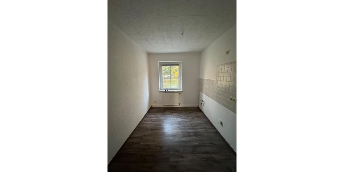 Hochparterre Hohenstein-Ernstthal Ernstthal - 3 Zimmer, 64 m&sup2;, 385&euro; | Angebot:24688348