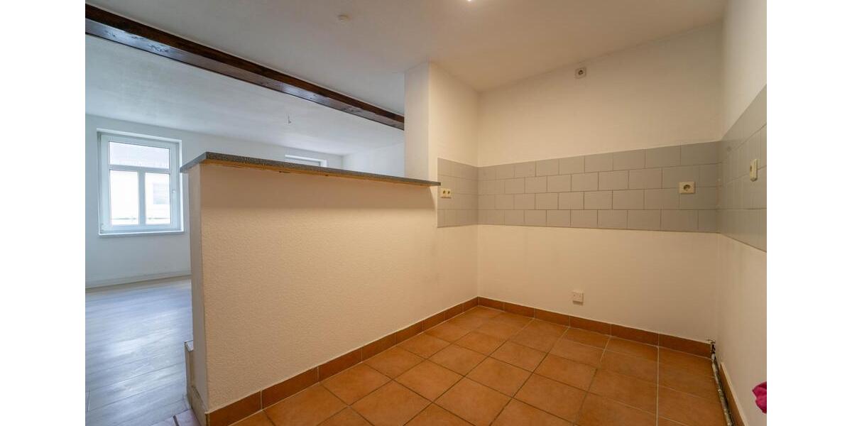 Dachgeschoßwohnung Limbach-Oberfrohna Oberfrohna - 4 Zimmer, 91 m&sup2;, 546&euro; | Angebot:25053007