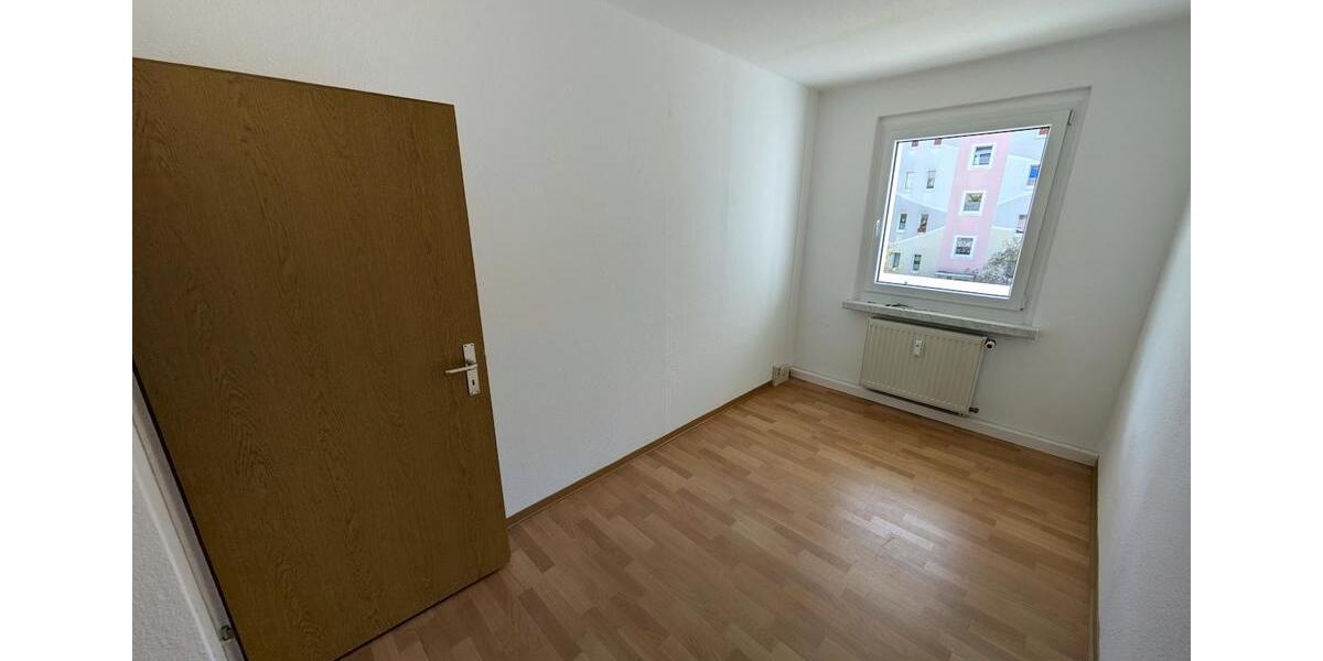 Etagenwohnung Limbach-Oberfrohna Oberfrohna - 3 Zimmer, 62 m&sup2;, 397&euro; | Angebot:25945708