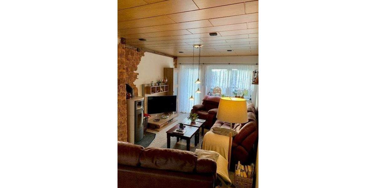 Reihenmittelhaus Reichenbach - 6 Zimmer, 161 m&sup2;, 125.000&euro; | Angebot:25864350