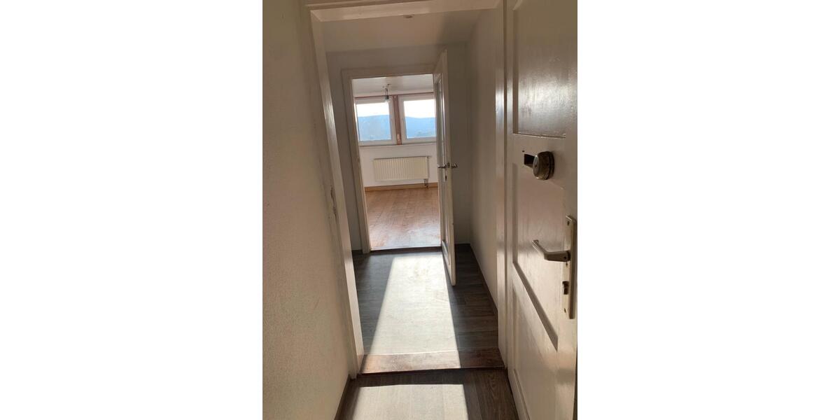 Dachgeschoßwohnung Schwarzenberg/Erzgebirge Erzgebirge - 3 Zimmer, 63 m&sup2;, 330&euro; | Angebot:25270953