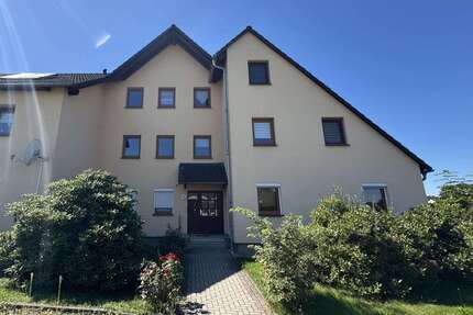 Wohnung Oelsnitz - 2 Zimmer, 67 m&sup2;, 75.000&euro; | Angebot:23907386