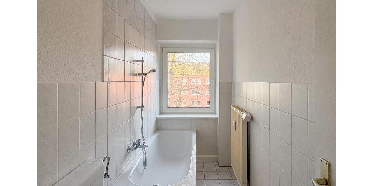 Erdgeschoßwohnung Zwickau Auerbach - 3 Zimmer, 62 m&sup2;, 290&euro; | Angebot:23768176