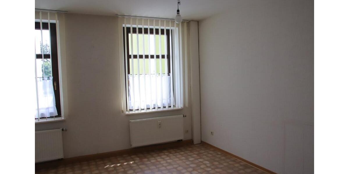 Doppelhaushälfte Crimmitschau - 12 Zimmer, 170 m&sup2;, 125.000&euro; | Angebot:25538408