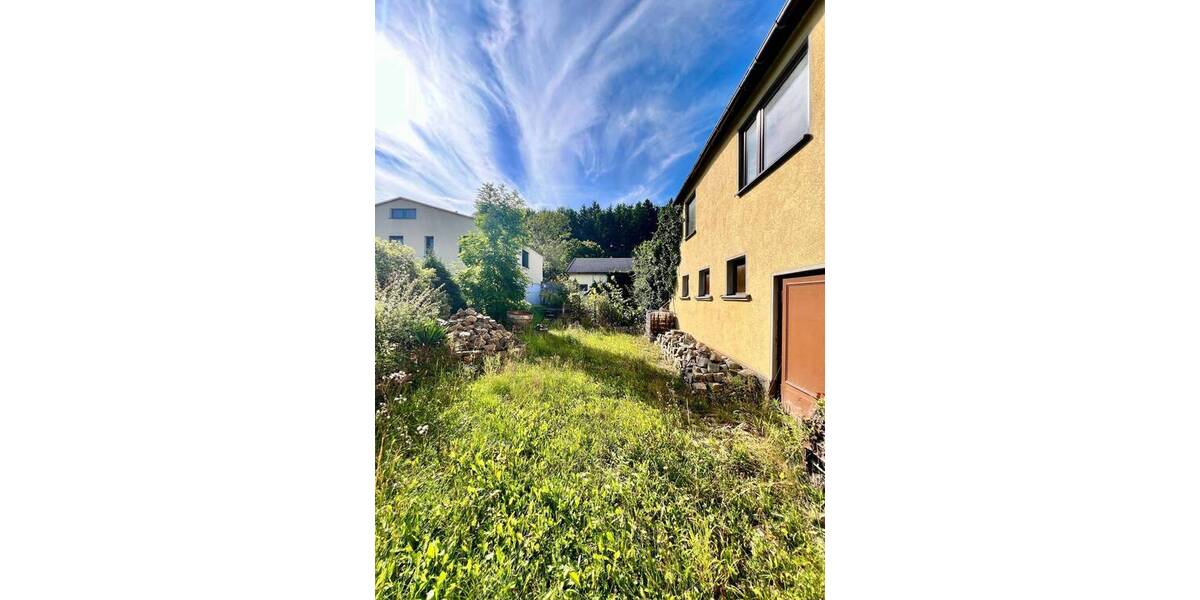 Mehrfamilienhaus, Wohnhaus Lengenfeld - 4 Zimmer, 150 m&sup2;, 85.000&euro; | Angebot:25708235