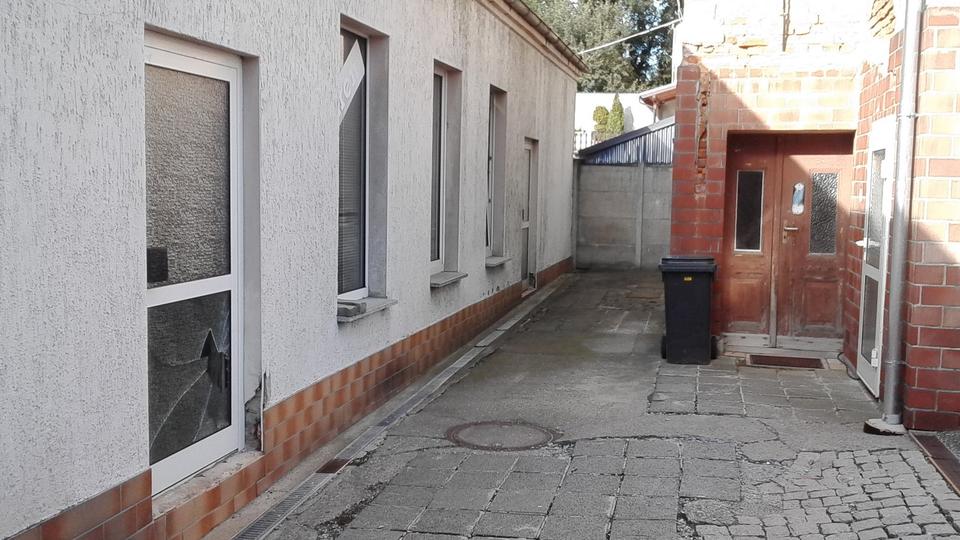 Einfamilienhaus Greiz - 10 Zimmer, 220 m&sup2;, 44.000&euro; | Angebot:24152075