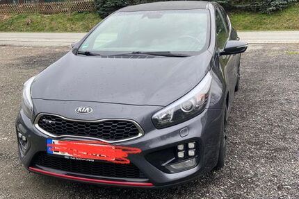 Kia ceed / Ceed 160.000 km 11.300 &euro; LÖßNITZ 08284