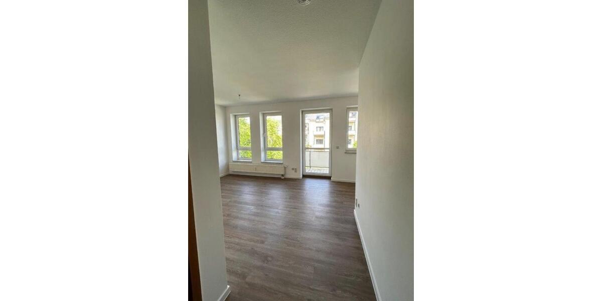Etagenwohnung Zwickau - 1 Zimmer, 27 m&sup2;, 230&euro; | Angebot:24599933
