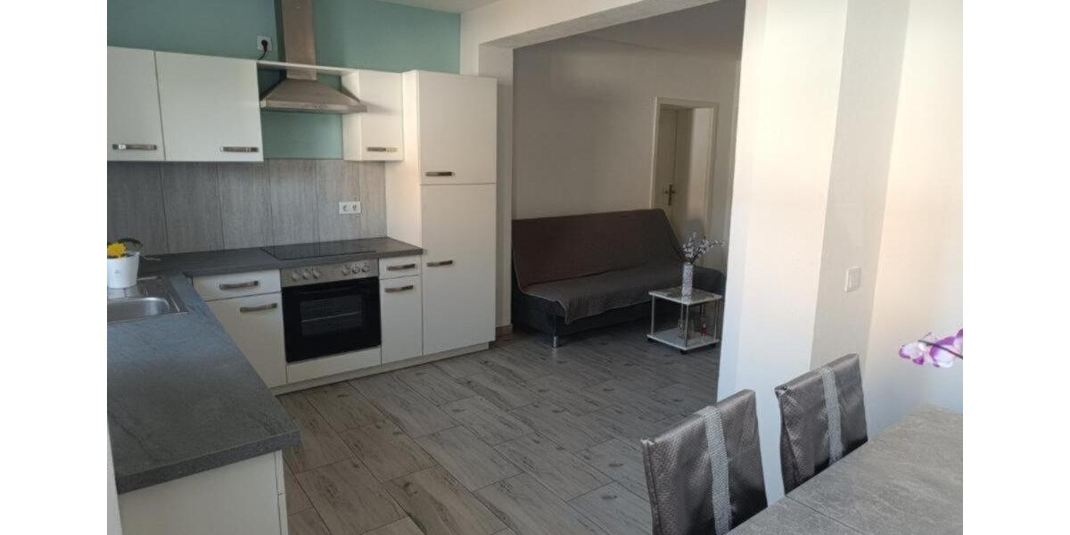 Einfamilienhaus St. Egidien - 7 Zimmer, 225 m&sup2;, 555.555&euro; | Angebot:25945835