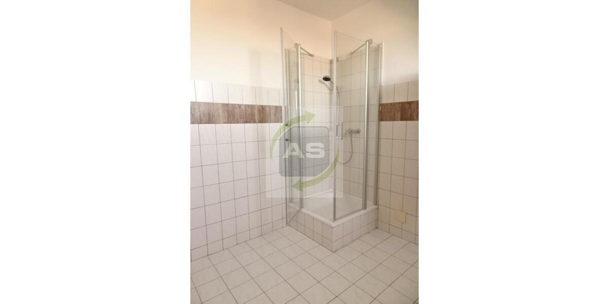 Dachgeschoßwohnung Zwickau - 3 Zimmer, 107 m&sup2;, 750&euro; | Angebot:22591271