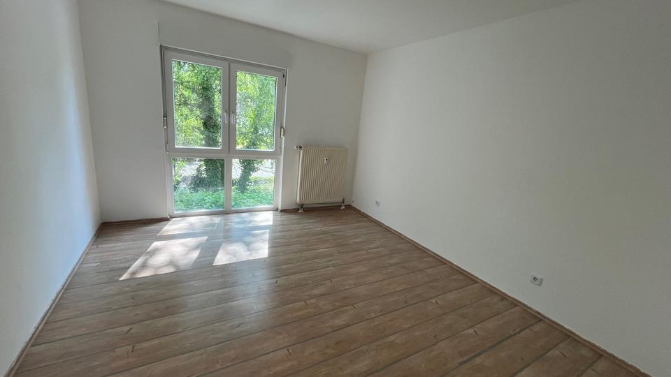Hochparterre Zwickau Neuplanitz - 3 Zimmer, 77 m&sup2;, 475&euro; | Angebot:20780469