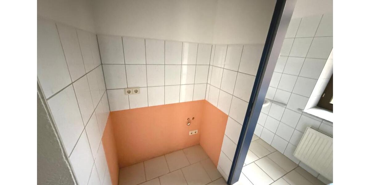 Erdgeschoßwohnung Reichenbach im Vogtland - 2 Zimmer, 70 m&sup2;, 350&euro; | Angebot:21558276