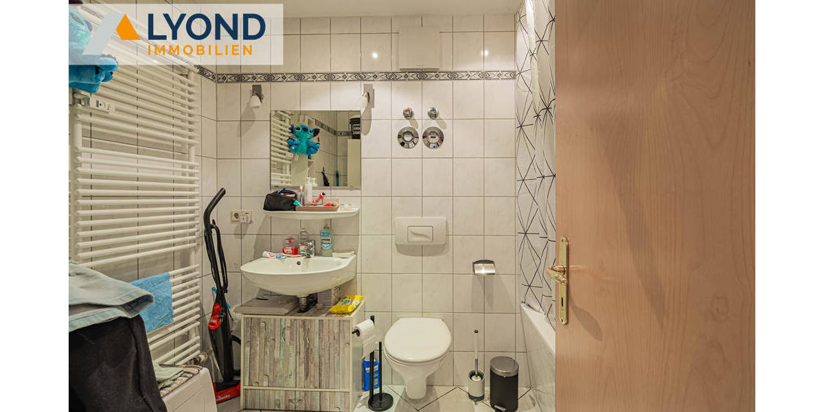 Etagenwohnung Zwickau Schedewitz - 2 Zimmer, 54 m&sup2;, 65.000&euro; | Angebot:25687790