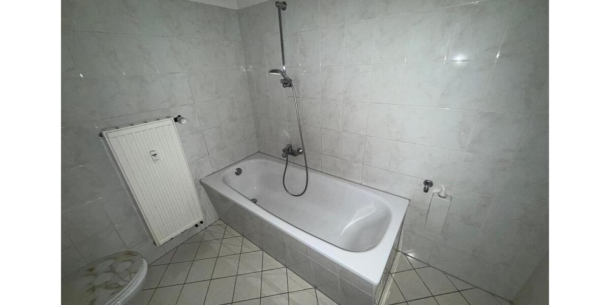 Etagenwohnung Zwickau - 5 Zimmer, 118 m&sup2;, 699&euro; | Angebot:25756475