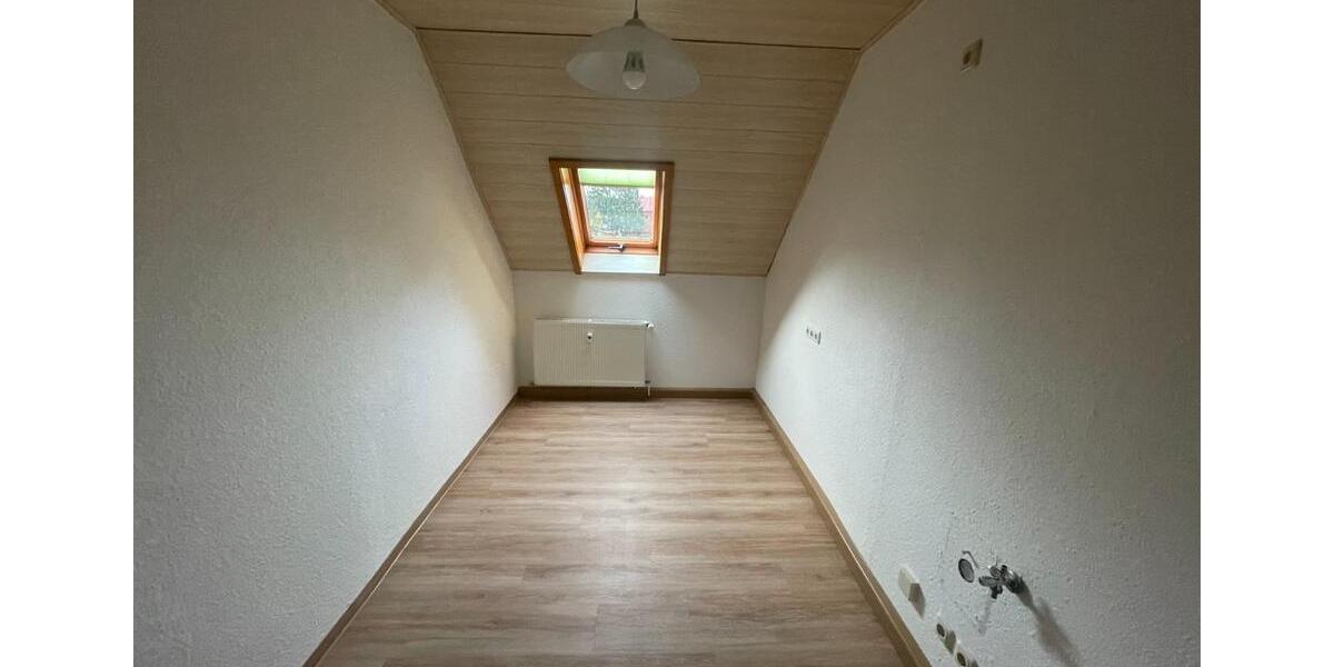 Etagenwohnung Falkenstein/Vogtland Vogtland - 2 Zimmer, 57 m&sup2;, 280&euro; | Angebot:25103371
