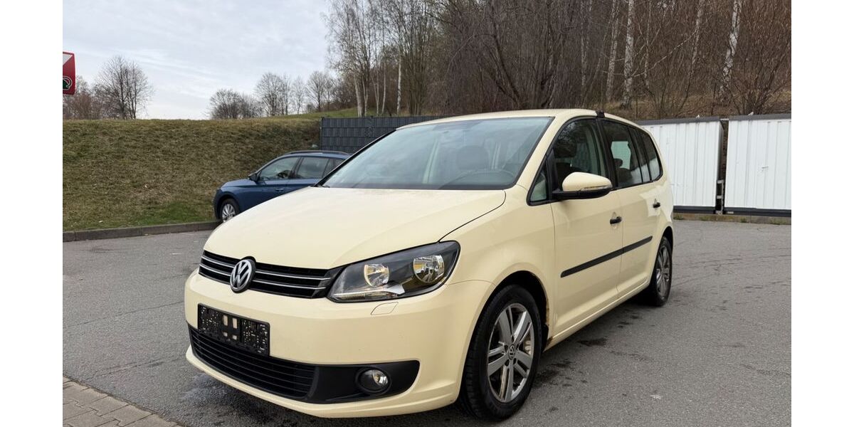 VW Touran 492.000 km 3.490 &euro; Schwarzenberg 08340