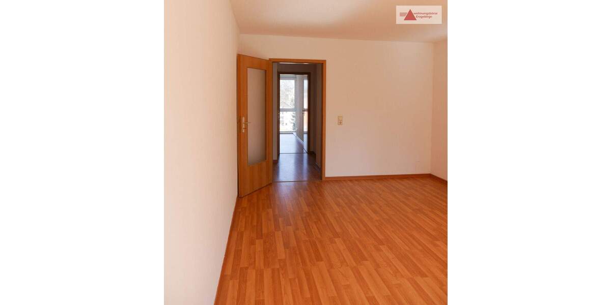 Etagenwohnung Limbach-Oberfrohna Oberfrohna - 3 Zimmer, 75 m&sup2;, 79.900&euro; | Angebot:25744580