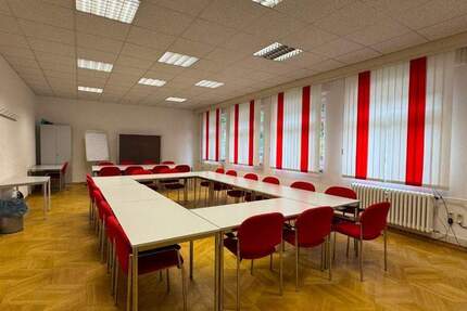 Gewerbeobjekt Zwickau Pölbitz - 244&euro; | Angebot:25659447