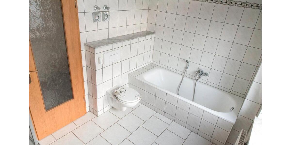 Etagenwohnung Hohenstein-Ernstthal Ernstthal - 2 Zimmer, 52 m&sup2;, 280&euro; | Angebot:25262585
