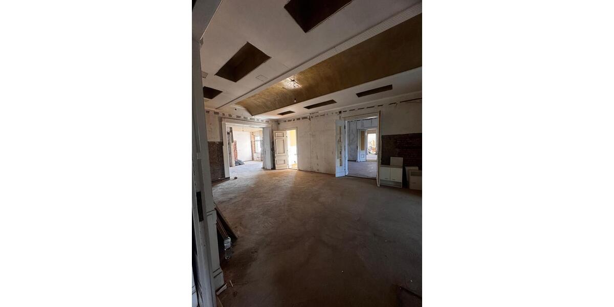 Villa Reichenbach im Vogtland - 25 Zimmer, 920 m&sup2;, 60.000&euro; | Angebot:27081976