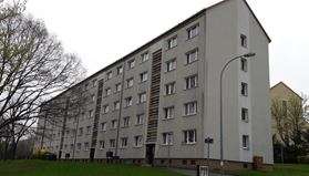 Etagenwohnung Werdau Werdau, Stadt - 3 Zimmer, 63 m&sup2;, 345&euro; | Angebot:25219745