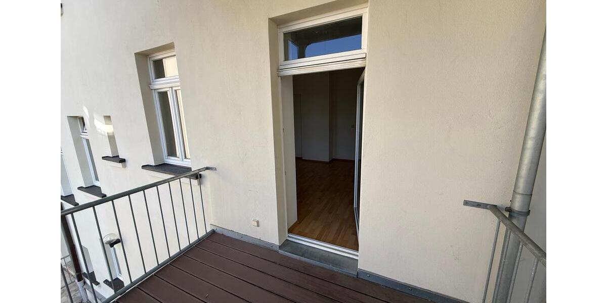 Etagenwohnung Zwickau - 5 Zimmer, 118 m&sup2;, 699&euro; | Angebot:25756475