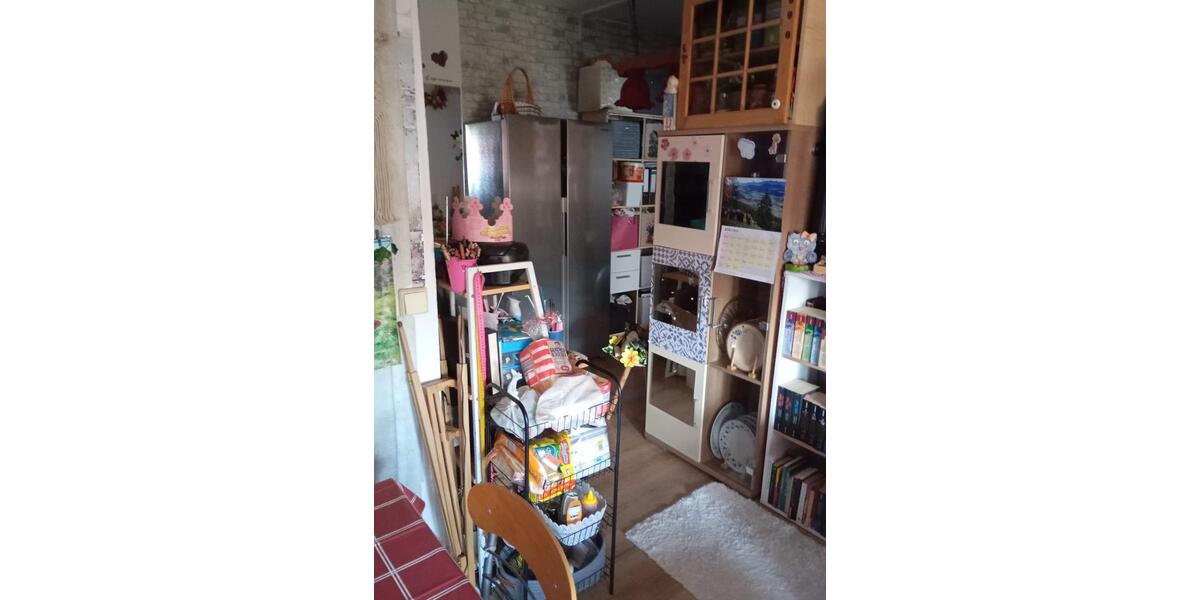 Etagenwohnung Mülsen - 4 Zimmer, 69 m&sup2;, 350&euro; | Angebot:25801501