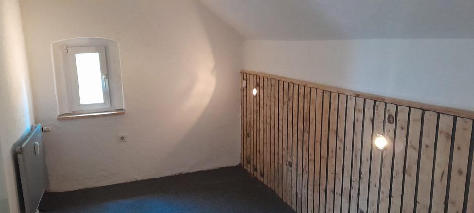 Dachgeschoßwohnung Eibenstock - 2 Zimmer, 42 m&sup2;, 212&euro; | Angebot:25510914