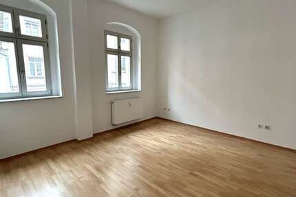 Wohnung Zwickau Innenstadt - 3 Zimmer, 84 m&sup2;, 460&euro; | Angebot:25146329