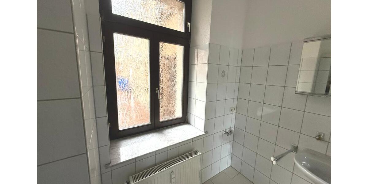 Erdgeschoßwohnung Reichenbach im Vogtland - 2 Zimmer, 70 m&sup2;, 350&euro; | Angebot:21558276