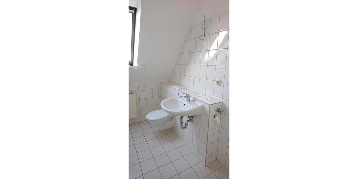 Dachgeschoßwohnung Nobitz - 2 Zimmer, 46 m&sup2;, 50.000&euro; | Angebot:26651883