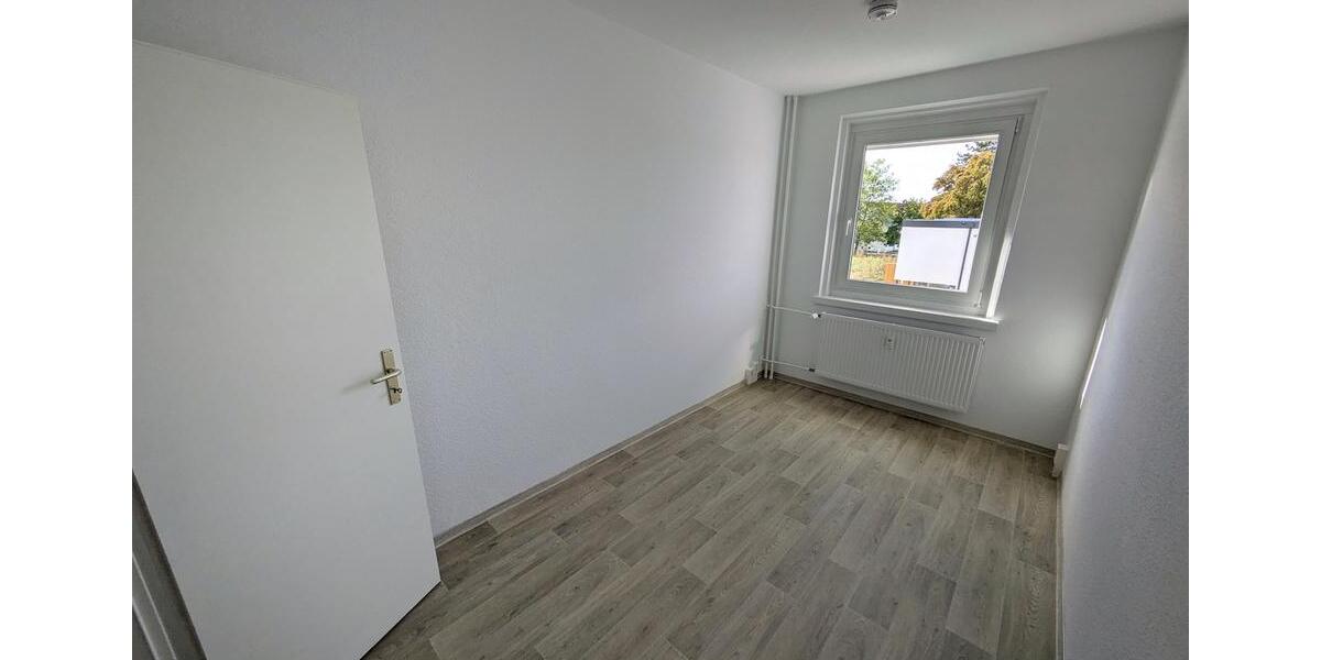 Etagenwohnung Limbach-Oberfrohna Oberfrohna - 3 Zimmer, 69 m&sup2;, 428&euro; | Angebot:25945715