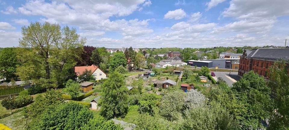 Etagenwohnung Reichenbach im Vogtland - 3 Zimmer, 83 m&sup2;, 480&euro; | Angebot:25351039