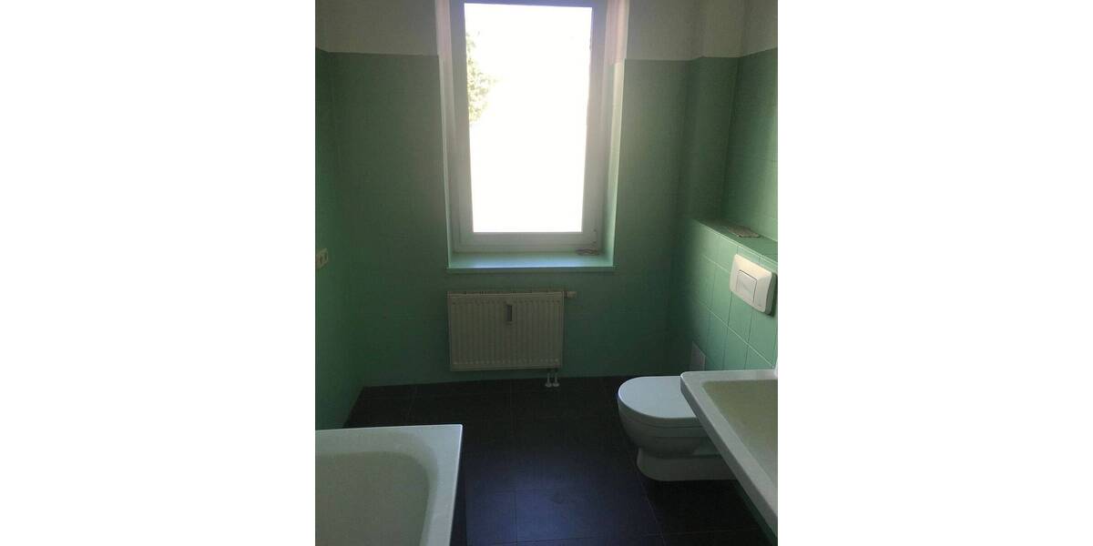 Geräumige 3-Zimmer EG Wohnung in günstiger Stadtlage - Etagenwohnung Zwickau Innenstadt | Angebot:26515714