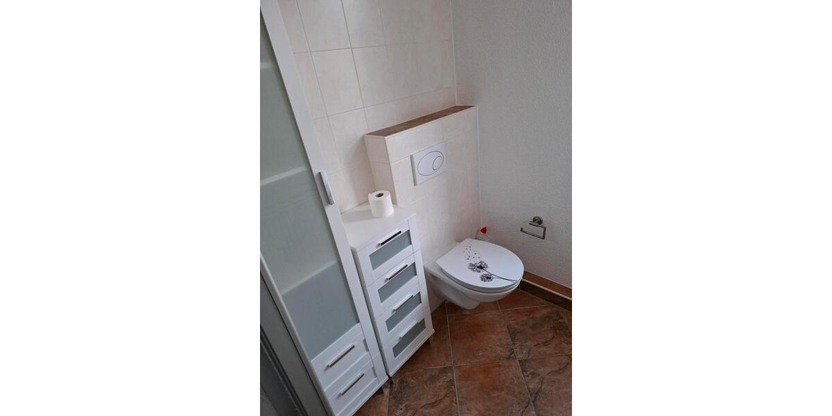 Erdgeschoßwohnung Gornsdorf - 2 Zimmer, 50 m&sup2;, 300&euro; | Angebot:25933585