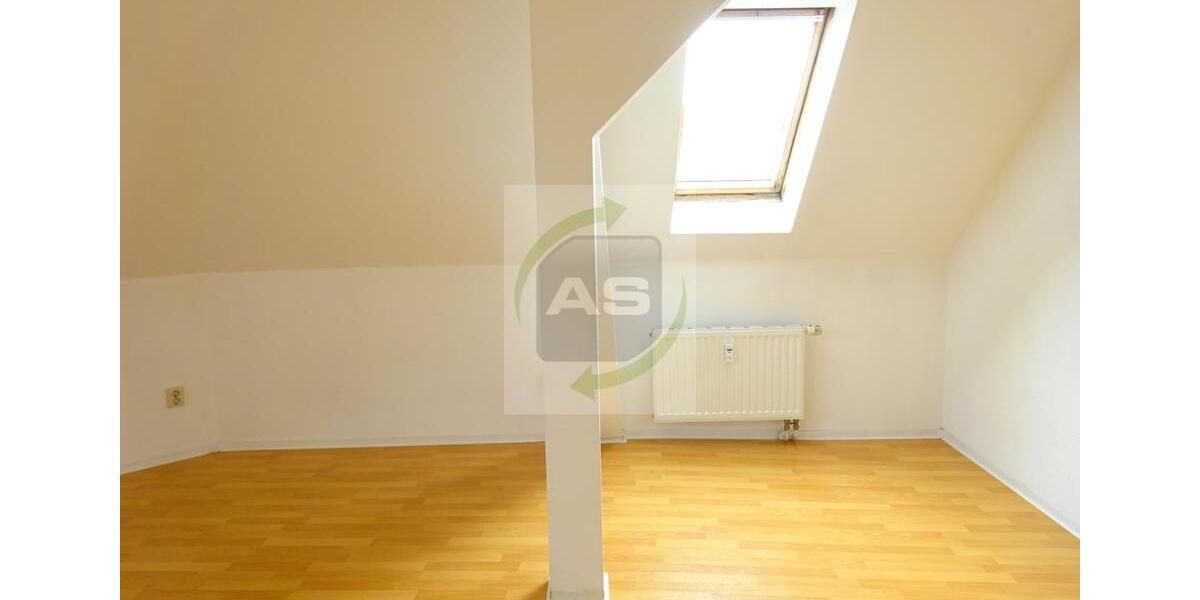 Dachgeschoßwohnung Zwickau Neuplanitz - 2 Zimmer, 70 m&sup2;, 390&euro; | Angebot:25547286