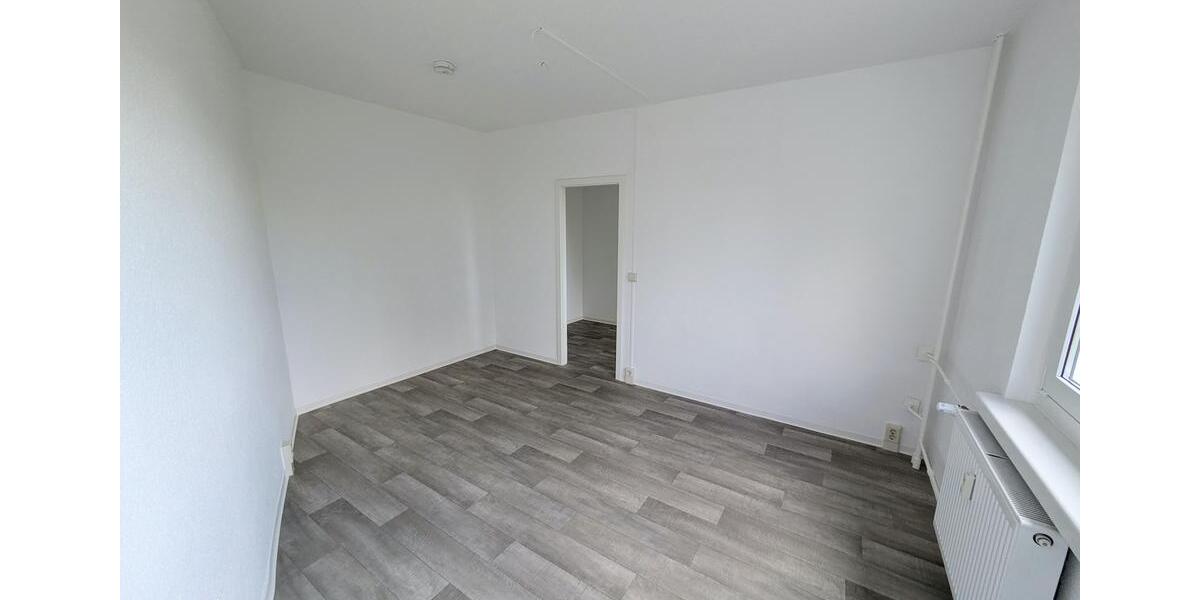 Etagenwohnung Limbach-Oberfrohna Oberfrohna - 3 Zimmer, 76 m&sup2;, 475&euro; | Angebot:25945706