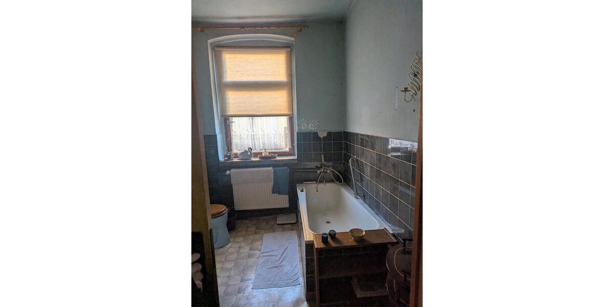 Reihenhaus Auerbach/Vogtland Vogtland - 12 Zimmer, 150 m&sup2;, 50.000&euro; | Angebot:26786740