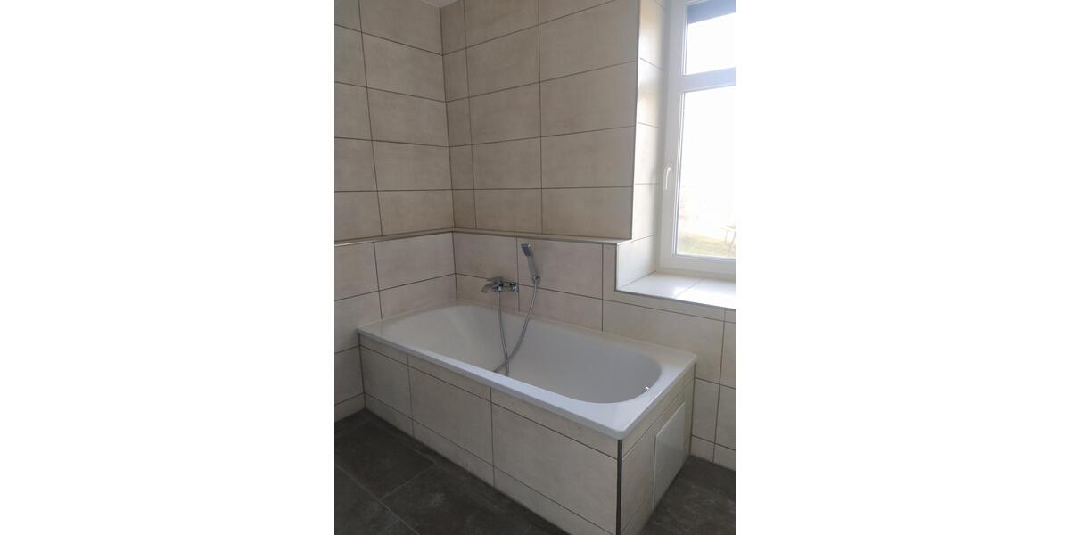 Etagenwohnung Gornsdorf - 2 Zimmer, 70 m&sup2;, 450&euro; | Angebot:20050223