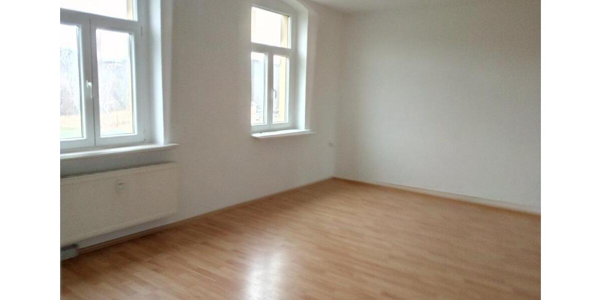 Etagenwohnung Crimmitschau - 4 Zimmer, 87 m&sup2;, 363&euro; | Angebot:24786900
