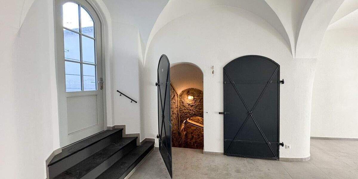 Gewerbeobjekt Schwarzenberg Hofgarten - 5 Zimmer, 1.800&euro; | Angebot:25744566