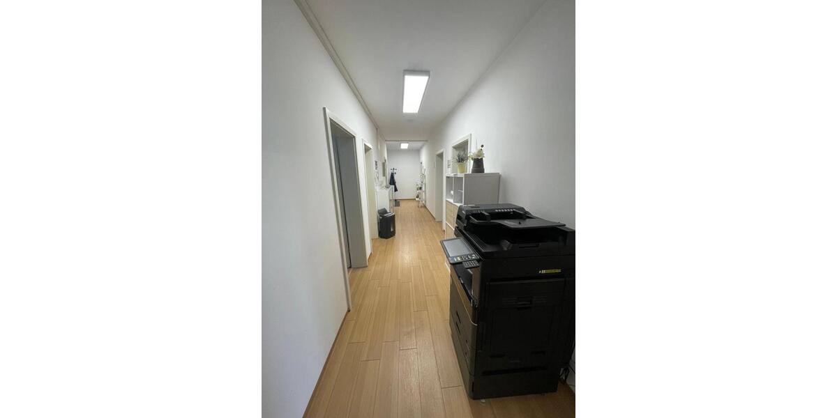 Etagenwohnung Zwickau - 1 Zimmer, 22 m&sup2;, 200&euro; | Angebot:22786320