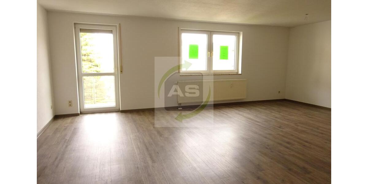 Etagenwohnung Zwickau - 2 Zimmer, 69 m&sup2;, 380&euro; | Angebot:25887100