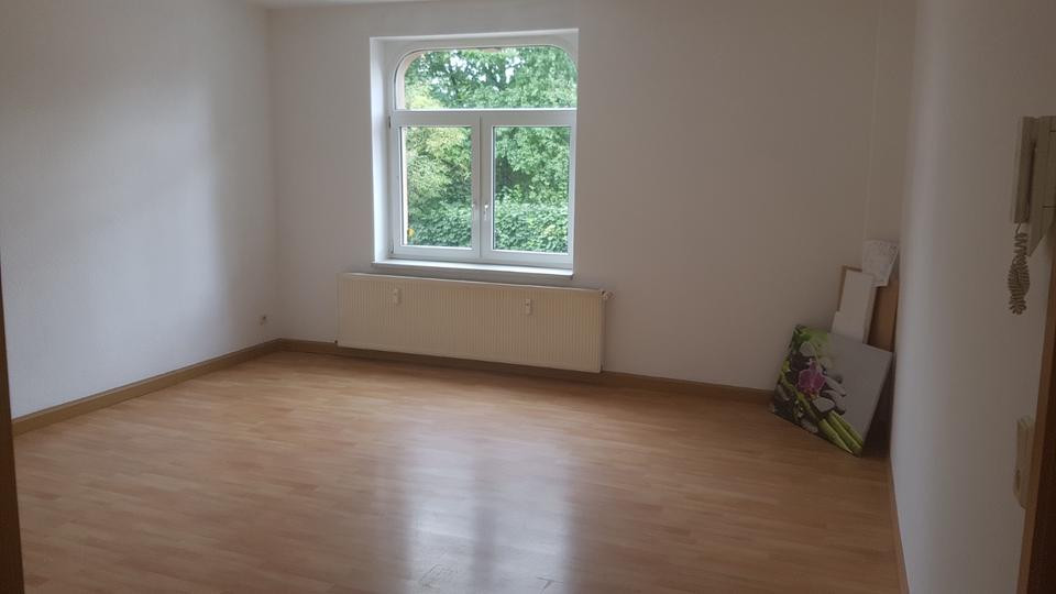 Erdgeschoßwohnung Hohenstein-Ernstthal Ernstthal - 2 Zimmer, 50 m&sup2;, 280&euro; | Angebot:24963687