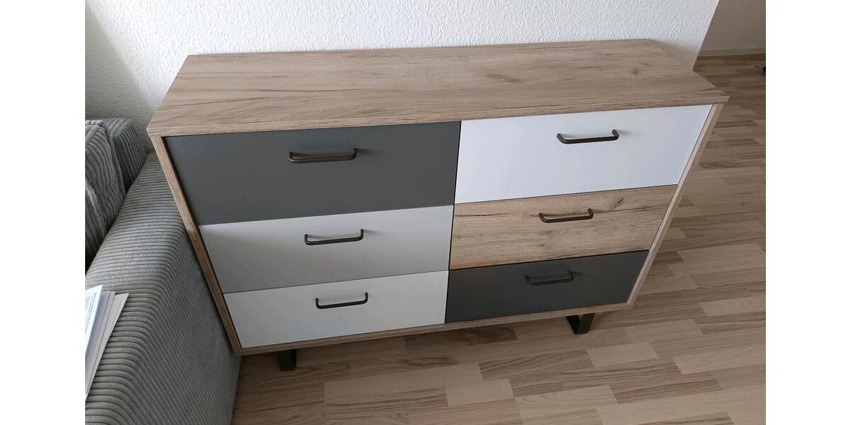 Etagenwohnung Zwickau - 3 Zimmer, 57 m&sup2;, 330&euro; | Angebot:25942757