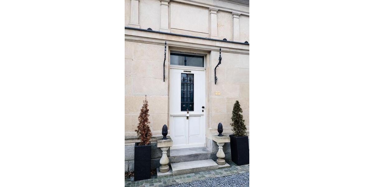 Villa Reichenbach im Vogtland - 2 Zimmer, 63 m&sup2;, 950&euro; | Angebot:25256302